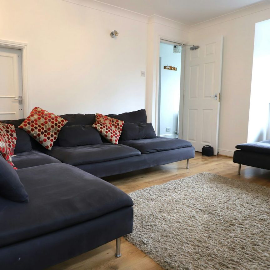 Detached house to rent on - Photo 1