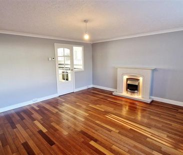 3 bedroom end of terrace house to rent - Photo 3