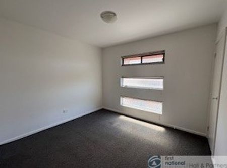 9 / 16 Noble Street, Dandenong - Photo 3
