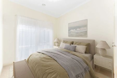 8 Palm Grove Boulevard, Aspendale Gardens VIC 3195 - Photo 3