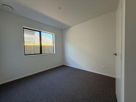 Spacious family home in Hanley's Farm - Photo 4