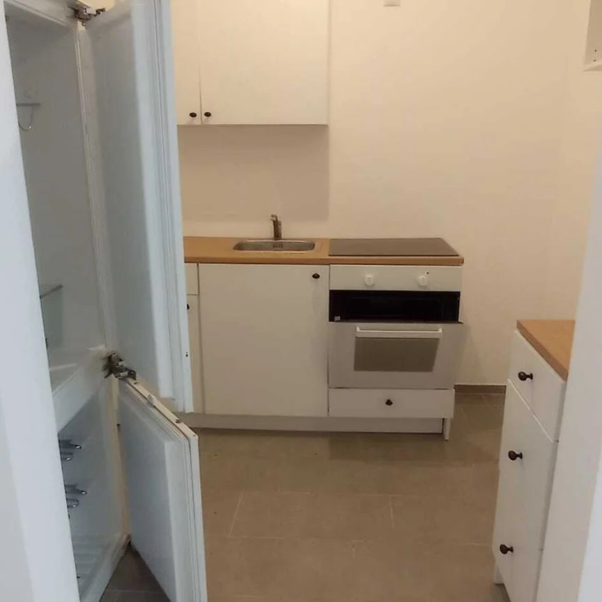 super helle 2 Zimmer Stilaltbauwohnung - Nähe der Donau! - Photo 1