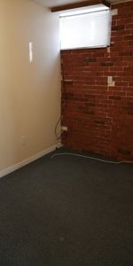 603 College Ave W, Guelph - Photo 3