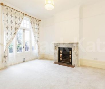 2 Bedroom, 1 bath, 1 reception Flat - Photo 1