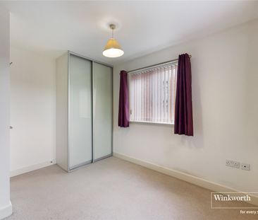 Fair Isle Way, Reading, Berkshire, RG2 - Photo 2