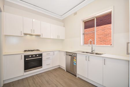 2 Drake Street, Artarmon NSW 2064 - House For Rent | Domain - Photo 2