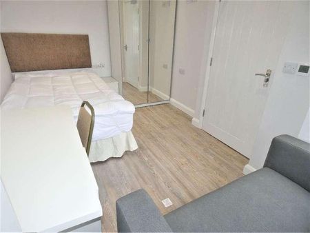 Leek Road, Stoke, Stoke-on-trent, ST4 - Photo 3