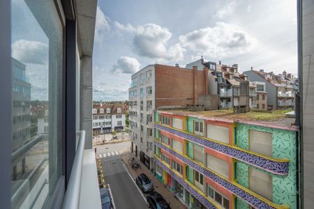 Gemeubeld: zeer leuke pied-à-terre in een zijstraat van de zeedijk in het Zoute! - Foto 2