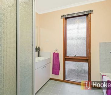 32 Beckington Crescent, Hampton Park VIC - Photo 1