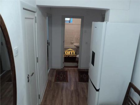 Apartament 2 camere, etaj 1 , decomandat, cu centrala proprie - Fotografie 5