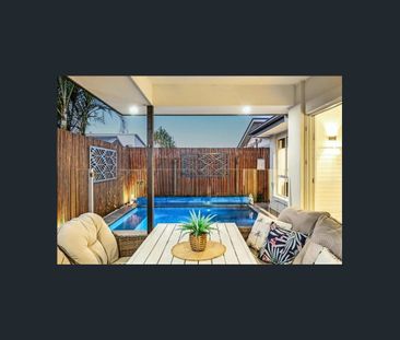 Modern Home with Heated Pool - Photo 5