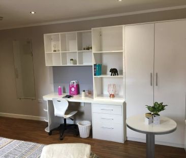 Premier Ensuite Plus in a 7 bed - Photo 2