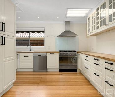 Entertainer’s Dream with Pergola - Photo 5