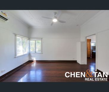 8 Burn Street, Camp Hill, Qld 4152 - Photo 6