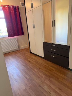 3 bedroom apartment to rent - Photo 1