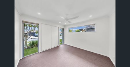 Fantastic Four Bedroom Home on Frankland Ave! - Photo 3