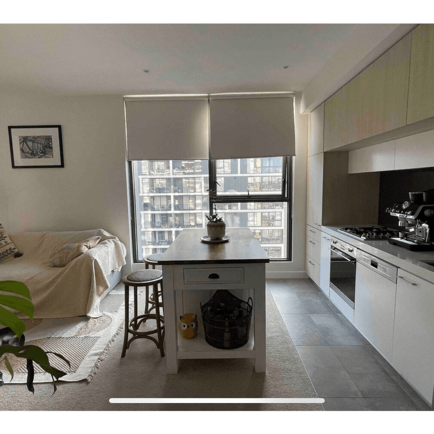 Prime Location! 1 Bedroom Apartment Above North Ryde Station – Furnished or Unfurnished Available - Photo 1