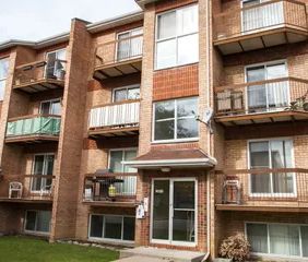 4 rooms apartment of 36m² in Montreal - Photo 1