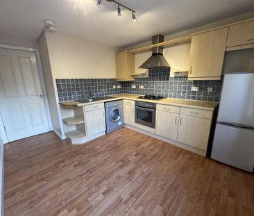 2 bedroom ground floor flat to rent - Photo 6