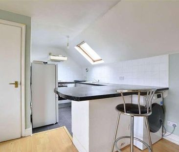 Bramshot Avenue, London, SE7 - Photo 3