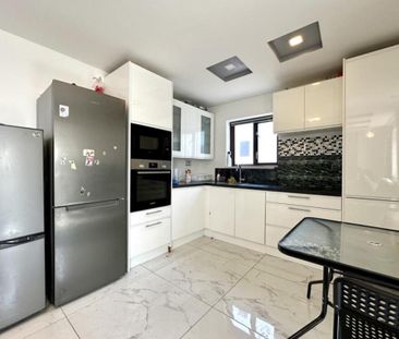 Room in a Shared House, St Alfege Road, SE7 - Photo 5