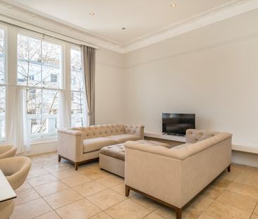 Palace Gardens Terrace, Kensington, W8 - Photo 1