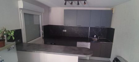 Location Appartement 2 pièces 48m² FREJUS 83600 - Photo 3