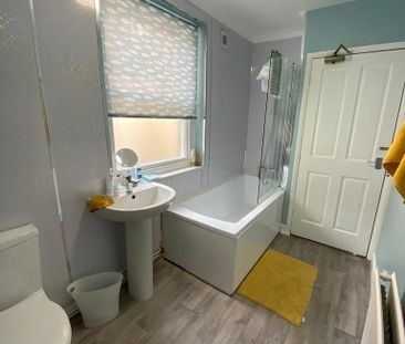 7 bedroom terraced house to rent - Photo 4