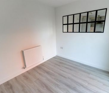 3 BED House To rent - Photo 1