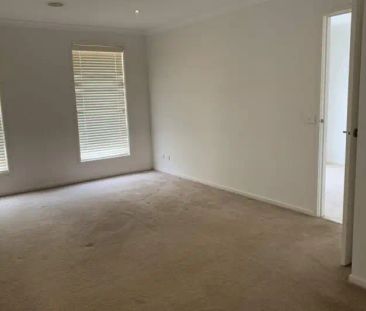 “Spacious, Light-Filled and Perfectly Positioned! APPLICATION” - Photo 6