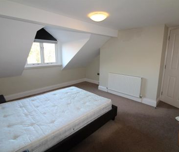 3 bedroom apartment to rent - Photo 6