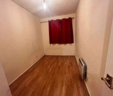 Slough, Berkshire, SL2 - Photo 6