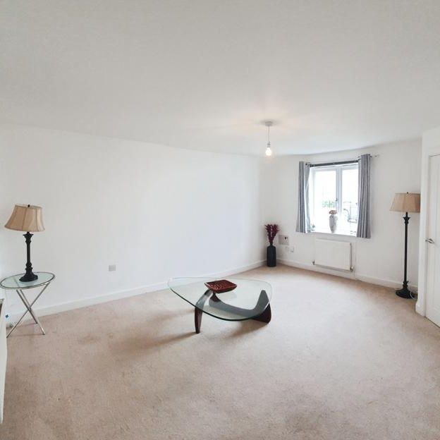 3 bedroom end of terrace house to rent - Photo 1