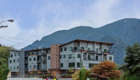 39666 Government Road, Squamish, BC - Photo 3