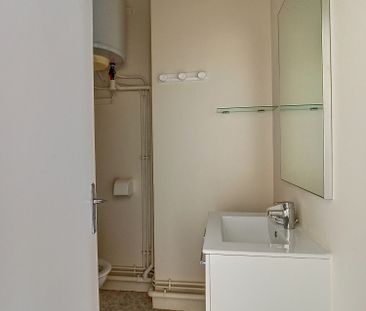 Location Appartement 1 pièce 23m² ST LO 50000 - Photo 3