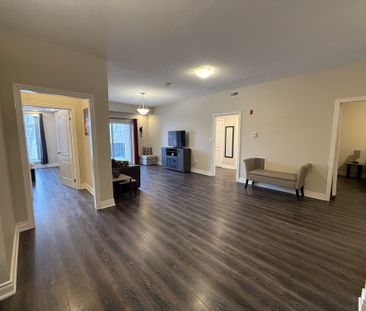 For Lease - 8111 Forest Glen Drive Unit# 332, Niagara Falls, Ontario - Photo 1