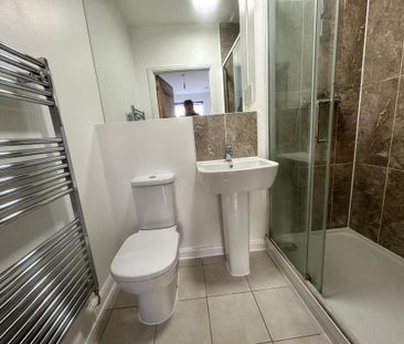 2 bedroom flat to rent - Photo 6