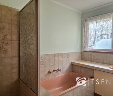 Beautifully Presented Family Home - Photo 5