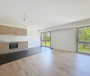4½ PIÈCES- En duplex dans un quartier familial! - Photo 3