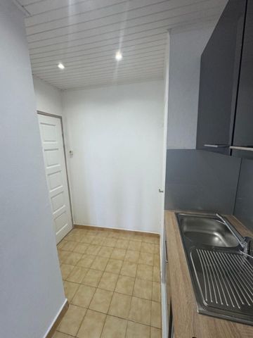 Location Appartement 22.45m² 1 pièce Fort de france - Photo 2