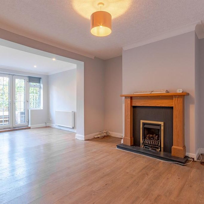 3 bedroom semi-detached house to rent - Photo 1