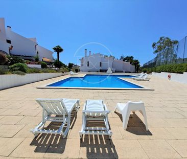Estoril. Moradia remodelada T4. Condomínio privado c/piscina - Photo 4