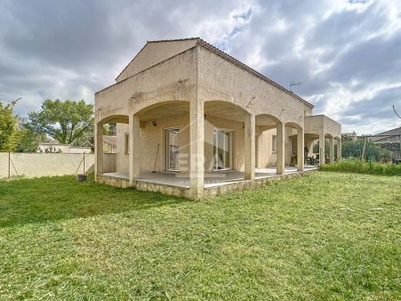 Appartement type 3 meublé en rez-de-jardin - Photo 5