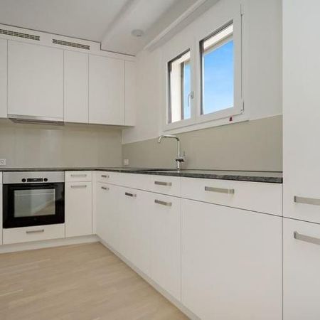 Schöne 2.5-ZW mit 2 Balkone im Zentrum von Biel - Foto 3