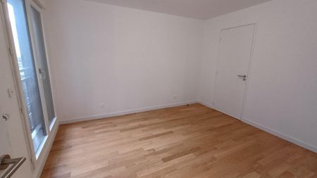 location Appartement T2 DE 49.7m² À COURBEVOIE - Photo 3