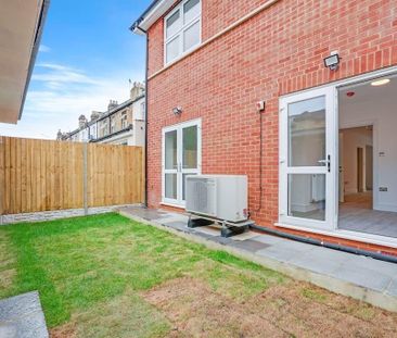 1 bedroom ground floor maisonette to rent - Photo 4