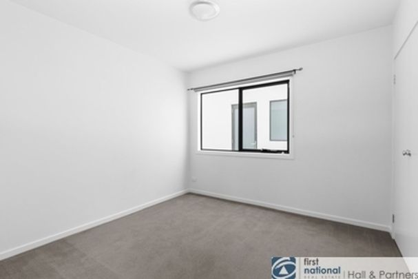 APARTMENT WITH COURTYARD - Photo 1