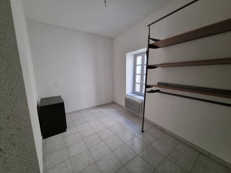 Location Appartement 3 pièces 64m² ARLES 13200 - Photo 5