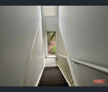 11/2-6 Jerilderie Drive, Berwick, Vic 3806 - Photo 2