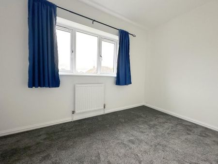 2 bedroom semi-detached house to rent - Photo 4
